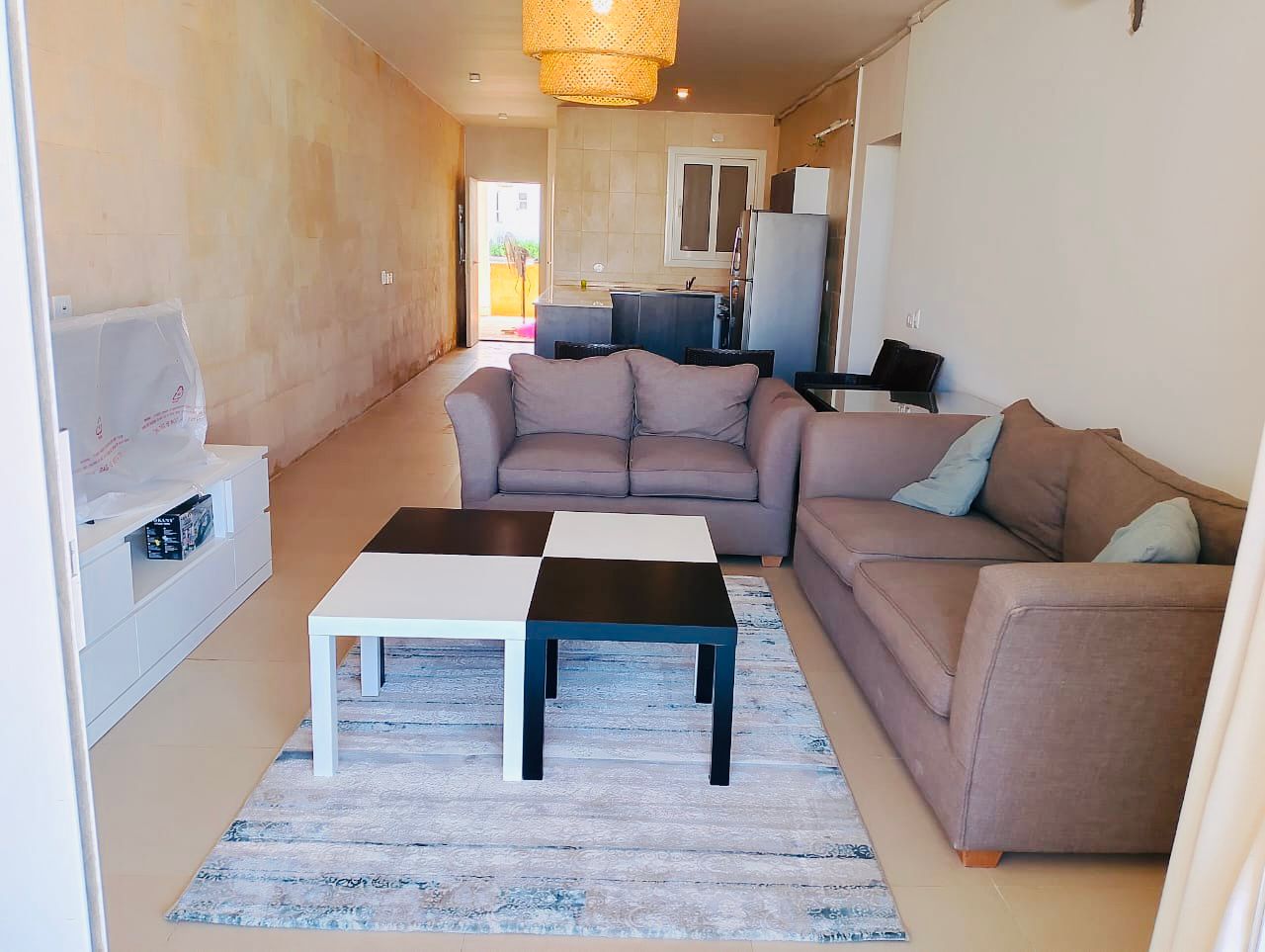 شالية رائع 4 غرف للبيع بقرية سي شيل الساحل الشمالي